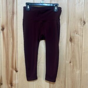 Lululemon Maroon Cropped Leggings Size 4‎
